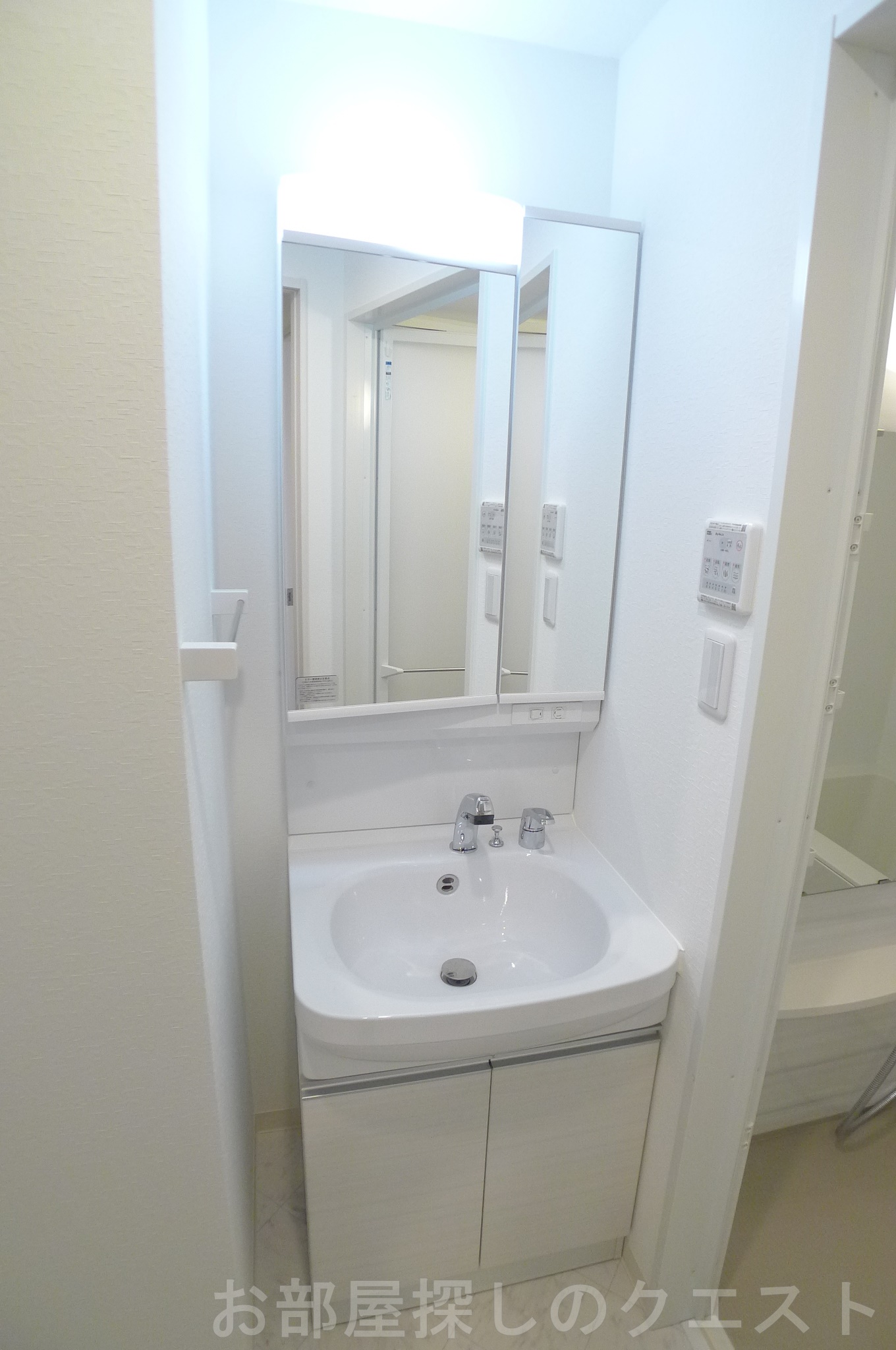 洗面設備　（写真は同仕様）