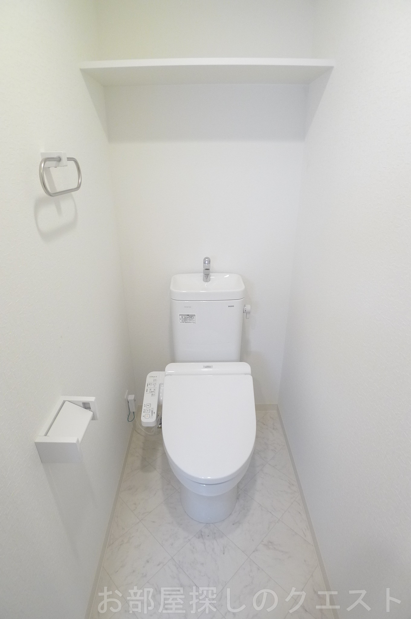 トイレ　（写真は同仕様）