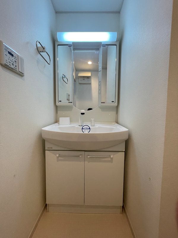 洗面設備　同タイプ参考写真