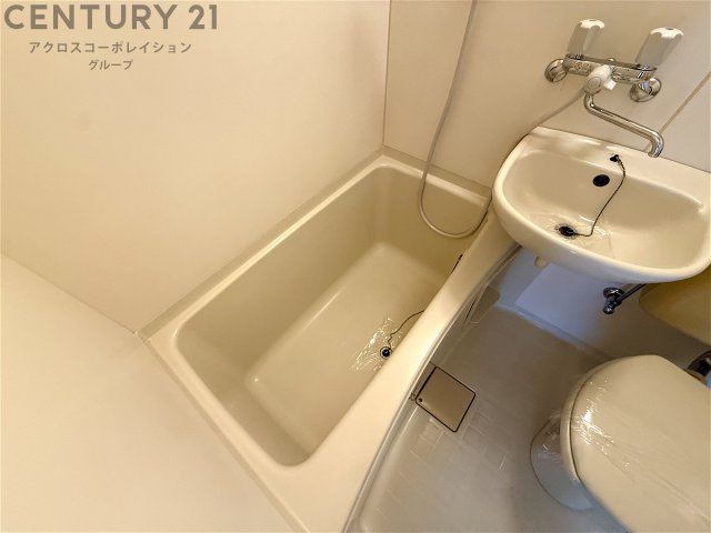 バス・シャワールーム　シンプルで機能的なユニットバスです！