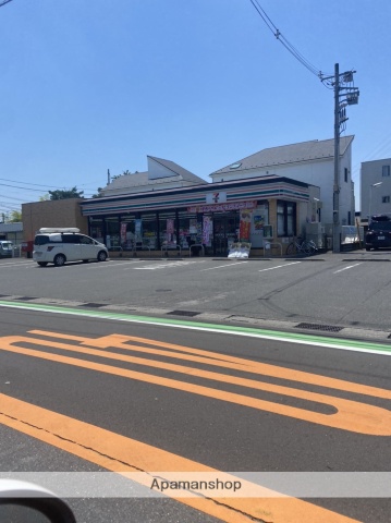 コンビニ　セブン－イレブン草加新里下町店（コンビニ）まで342m