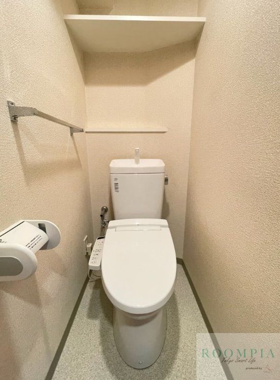 トイレ　※同タイプの別のお部屋です。