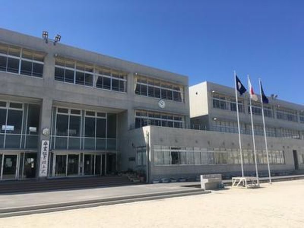 小学校　市川市立国分小学校（小学校）まで720m