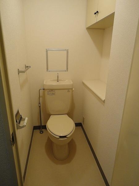 トイレ　別室参考写真