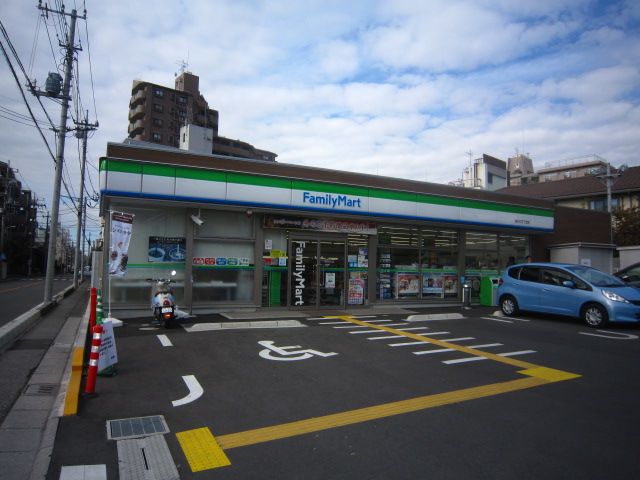 コンビニ　ファミリーマート西川口一丁目店（コンビニ）まで884m