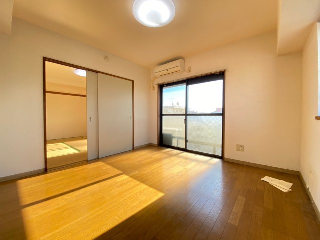 居室・リビング　※他部屋参考写真