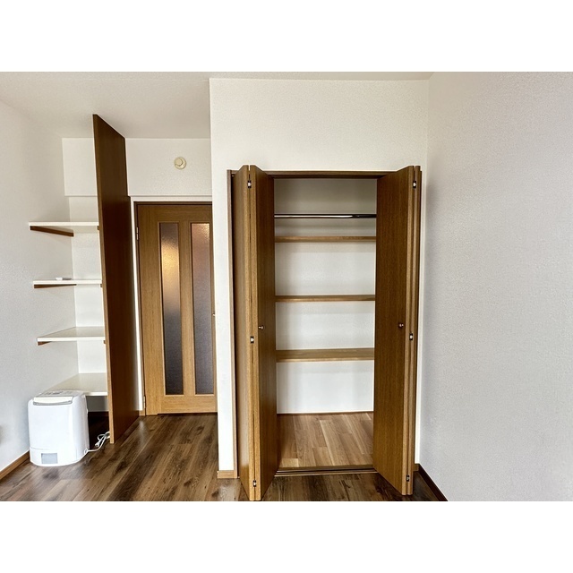 収納　同タイプの部屋の写真です