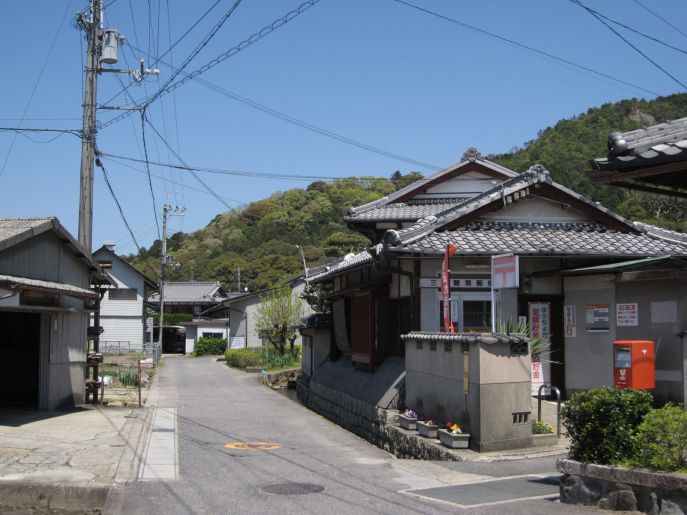 郵便局　三上簡易郵便局（郵便局）まで1418m