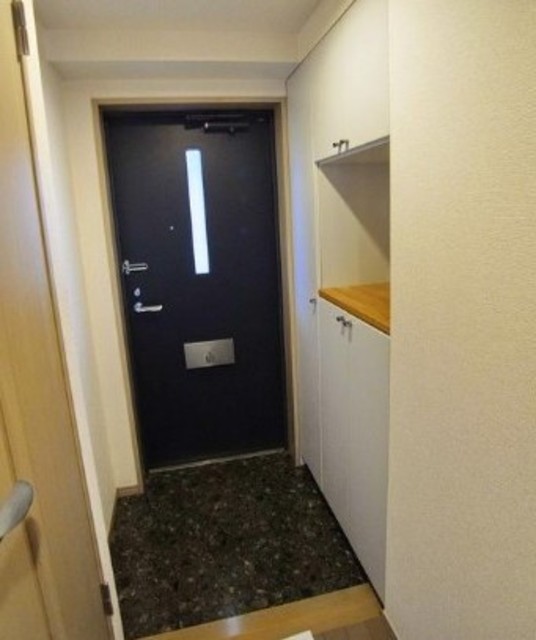 玄関　別部屋参考。