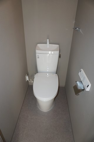 トイレ　シンプルで使いやすいトイレです