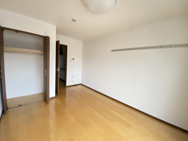 その他部屋・スペース　落ち着いて過ごせるお部屋なので、寝室にいかがでしょうか