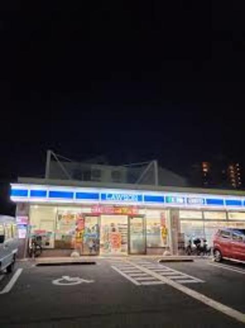 コンビニ　ローソン新喜多東一丁目店（コンビニ）まで295m