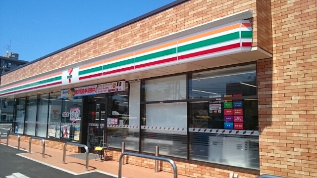 コンビニ　セブンイレブン新潟女池店（コンビニ）まで20m