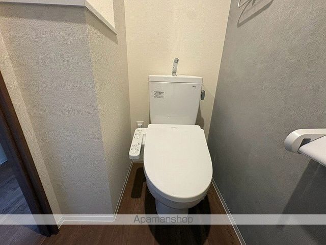 近鉄奈良線 布施駅 徒歩2分 14階建 築1年のトイレ写真