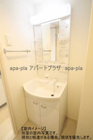 洗面設備　オートロック