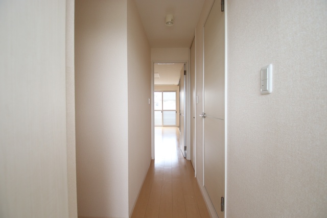 玄関　※別室の参考写真の為、現況優先です。