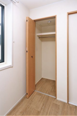収納　参考写真（同物件別部屋）