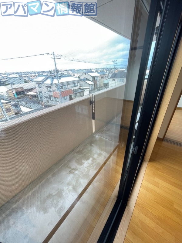 バルコニー　写真は同タイプの別のお部屋です。