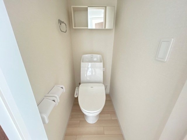 トイレ　ウォシュレット