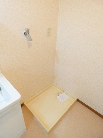 その他　室内洗濯機置場です。