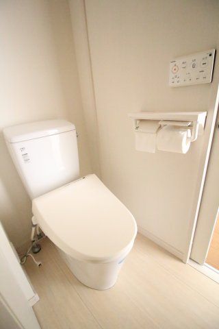 トイレ　レグノ千石　文京区千石2