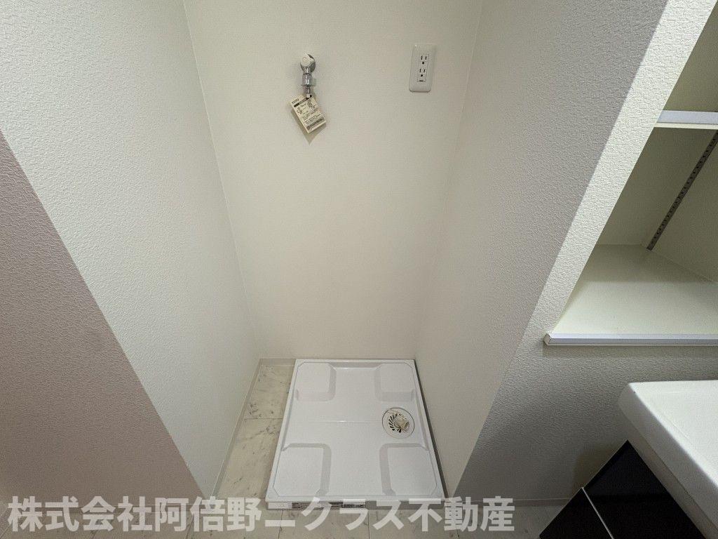 その他　内装は別部屋の参考写真です。