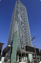 ショッピングセンター　虎ノ門ヒルズ（ショッピングセンター）まで389m