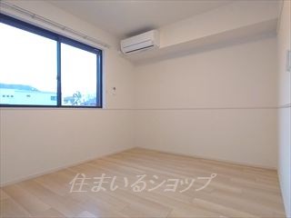 その他部屋・スペース　寝室にもエアコンあり