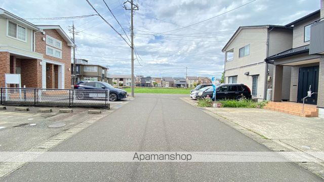 コンビニ　ファミリーマート福井下馬店（コンビニ）まで479m