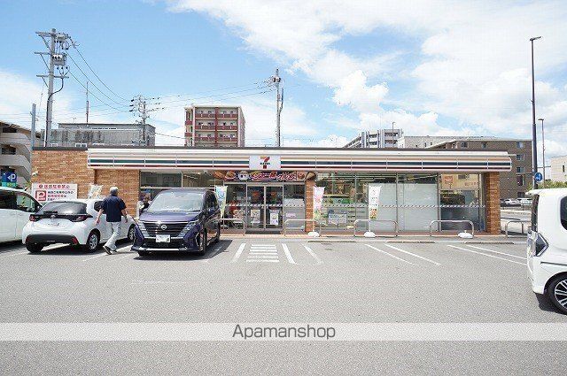 コンビニ　セブン－イレブン静岡大坪町店（コンビニ）まで445m