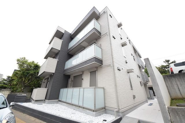 建物外観　現地待ち合わせ歓迎♪お問合せはタウンハウジングまで！