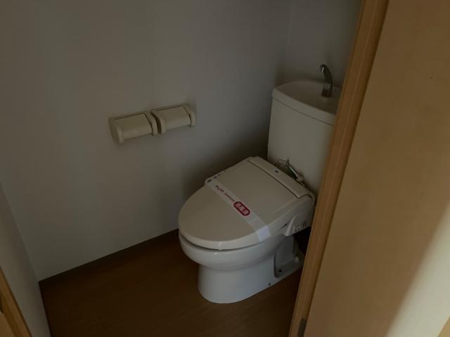 トイレ　シャワー付トイレ