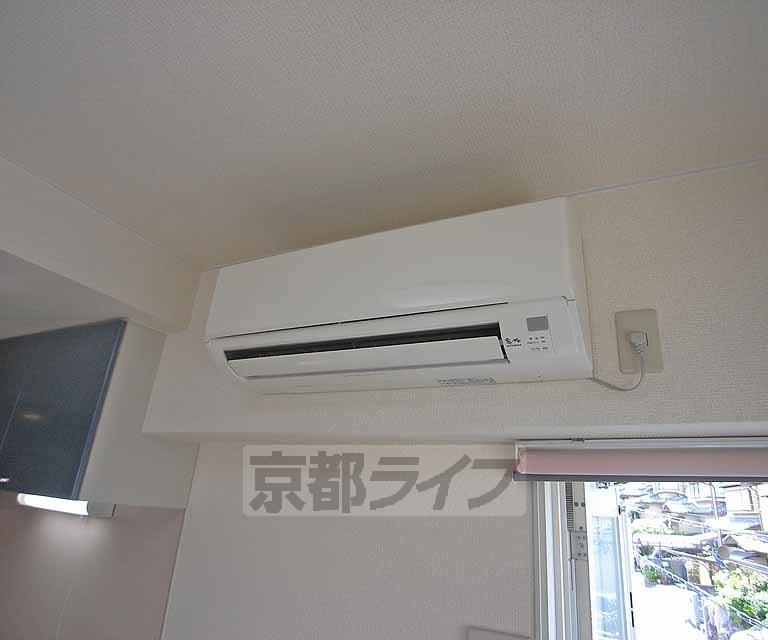 その他設備　エアコンも一台設備です。