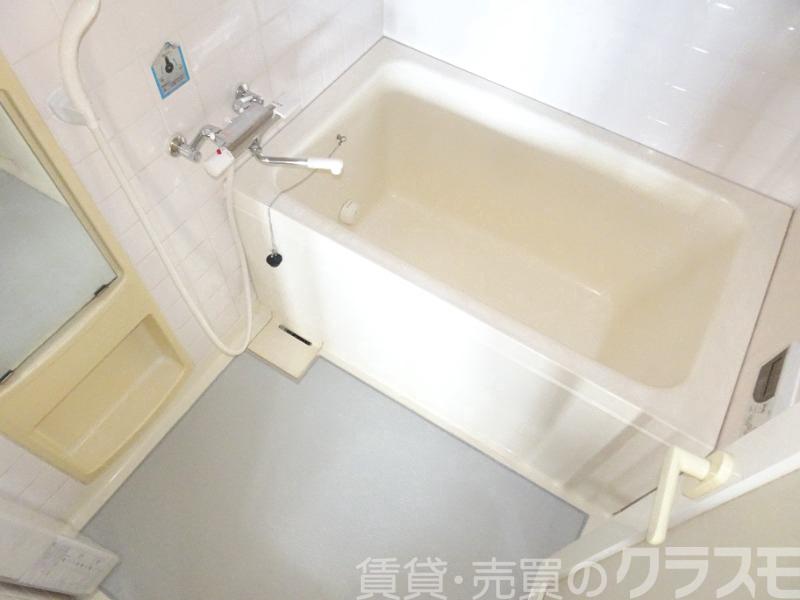 バス・シャワールーム　追い焚き機能付きバス♪
