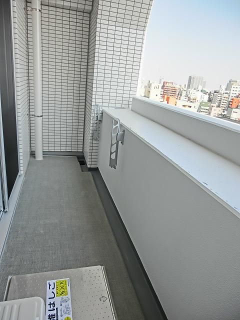 バルコニー　ワイドサイズのバルコニー