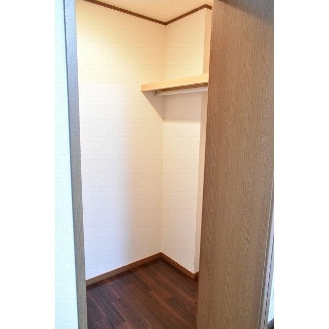 収納　ウォークインクローゼット