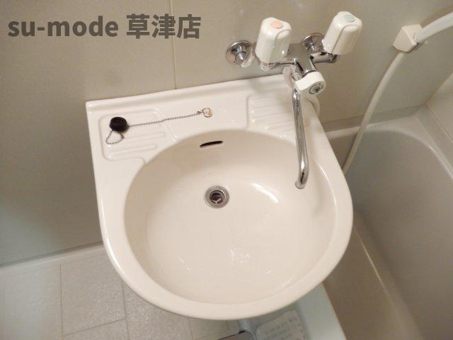 洗面設備　洗面台です