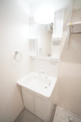 洗面設備　※同物件・同タイプの写真です。