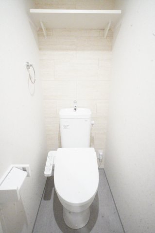 トイレ　※同物件・同タイプの写真です。