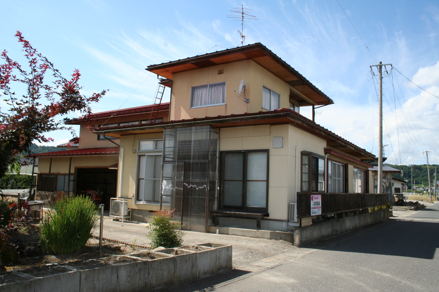 河北町西里貸家