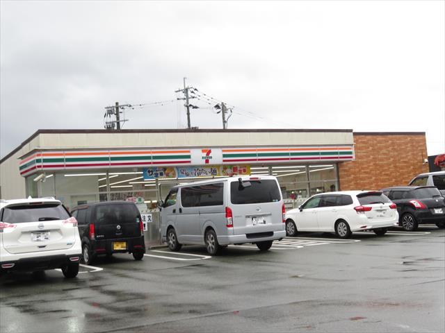 コンビニ　セブン－イレブン宇城松橋久具店（コンビニ）まで378m