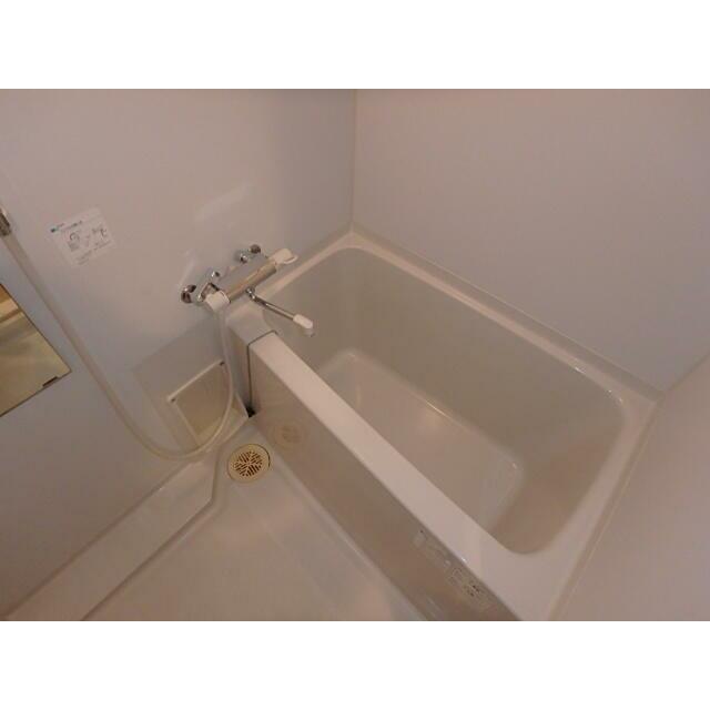 バス・シャワールーム　同タイプ別部屋写真になります。
