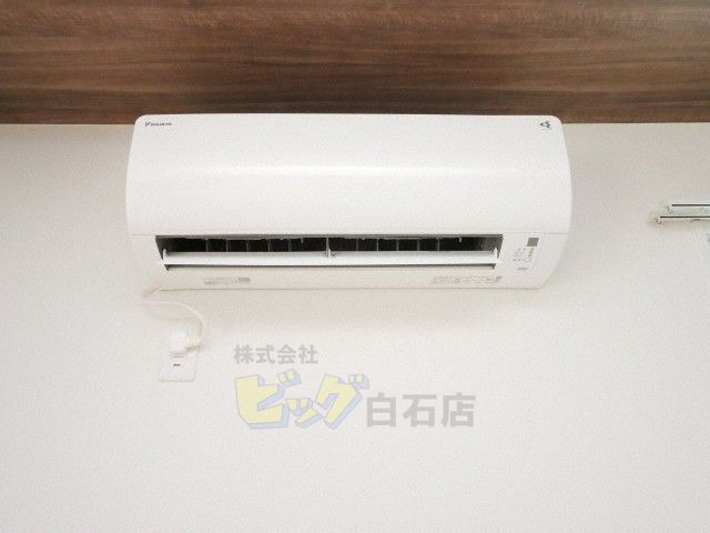 その他設備　夏も快適なエアコン付きです♪