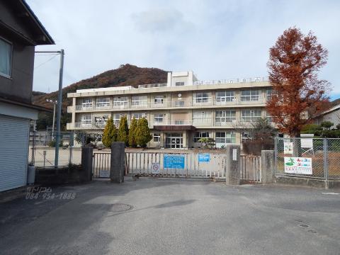 その他　福山市立泉小学校（その他）まで355m