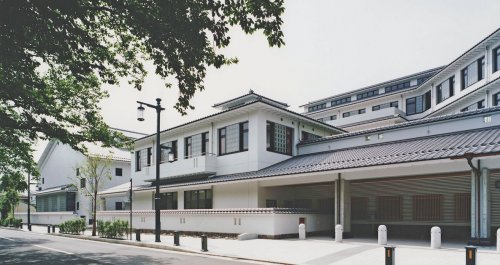 小学校　小田原市立三の丸小学校（小学校）まで631m