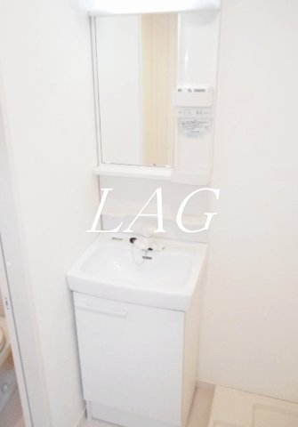 洗面設備　独立洗面台です。