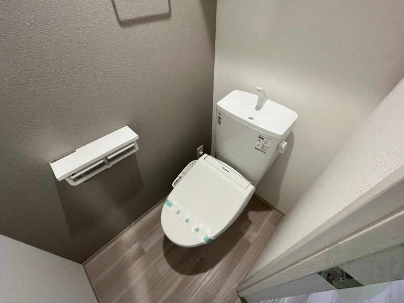 トイレ　シャワートイレになっているので快適です！