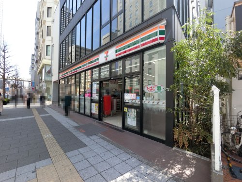 コンビニ　セブンイレブン千葉中央駅東口（コンビニ）まで121m