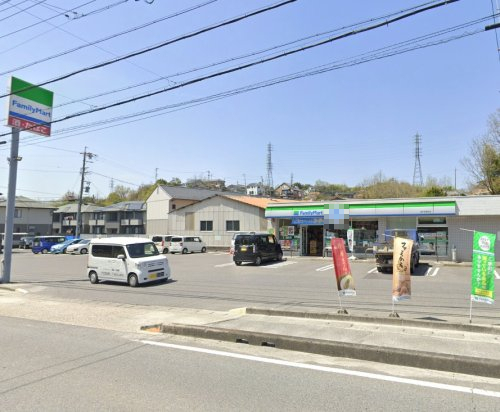 コンビニ　ファミリーマート 瀬戸紺屋田店（コンビニ）まで1402m