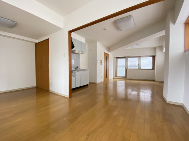 ブループラザの居間写真